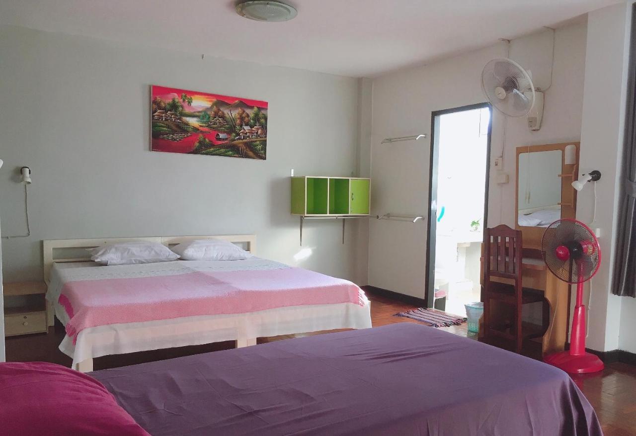 Wayside Guesthouse Chiang Mai Bagian luar foto